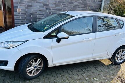 Ford Fiesta 120.843 km 4.499 &euro; Bocholt 46395