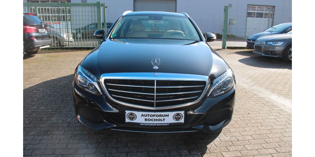 Mercedes-Benz C 220 180.000 km 16.990 &euro; Bocholt 46395