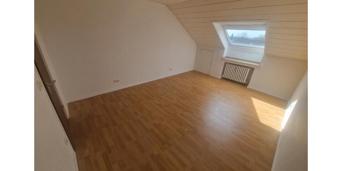 Dachgeschoßwohnung Wesel Fusternberg - 2 Zimmer, 60 m&sup2;, 670&euro; | Angebot:26024027